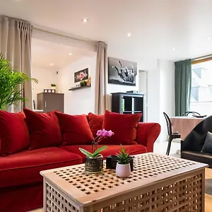 Appartement 2 Bedroom In The Heart Of The Old Town, Lille